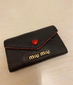 miu miu レザーキーケース 黒