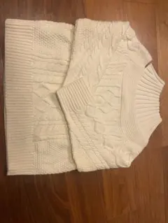 アイボリー ケーブル編みニット サイズF オフショル