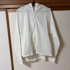 【新品】coca UVカットギャザーパーカー アイボリー Sのサムネイル