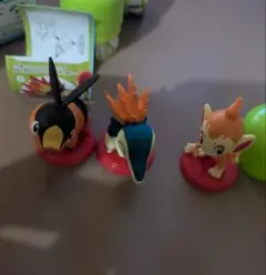チョコエッグ　ポケモン　旅立ちの3匹