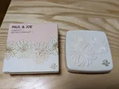 PAUL & JOE ボディコンパクト 1