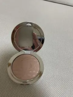 Dior Forever Glow Luminizer 03 Pink Haloのサムネイル