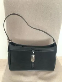 HIROKO KOSHINO (ヒロコ コシノ ) ブラック ショルダーバッグ