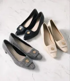 スクエアトゥゴールドパーツプレートヒールパンプス ブラック