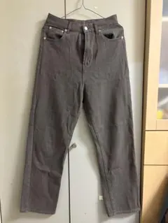 グレージュ ストレートデニムのサムネイル