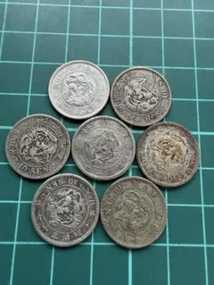 日本銀貨　竜10銭銀貨　7年号のサムネイル