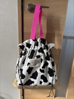 牛柄×蛍光ピンク 巾着トートバッグ 大容量 A4収納可 ハンドメイド