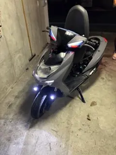 【普通免許仕様】4型シグナスＸトライク側車付オートバイ 低走行 バックギア カスタムパーツ満載 自賠責保険13年1月★TRIX★ 普通免許仕様】4型シグナスXトライク側車付オートバイ 低走行 バック