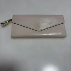 Epoi 長財布 エナメル調 ホワイト