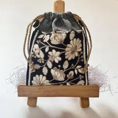 70. 小物入れ　インド刺繍リボン　ミニ巾着　ハンドメイド