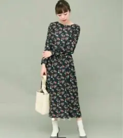 ケービーエフ　ロングワンピース　2WAY 花柄 ガウン