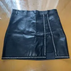 SHEIN スタッズ付き フェイクレザー ミニスカート ブラック