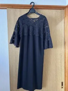 ブラックレースドレス フレアスリーブ