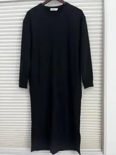 美品　ブラック ロングワンピース Vネック 長袖　ワンピース　黒　L
