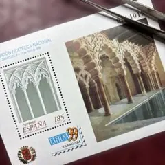 77040セール現品限　外国切手　スペイン発行切手展小型シート凹版建築物