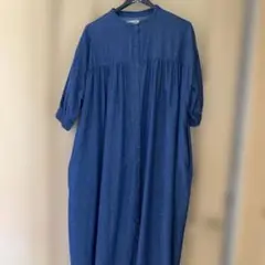 デニム色ワンピース