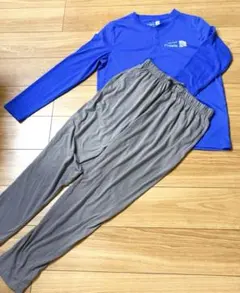 ユナイテッド航空　ビジネスクラスアメニティのパジャマ上下セット　S-M