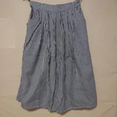 レディーススカート、サイズМ、綿100%、縦軸模様