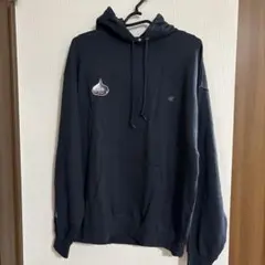 Champion ドラクエ メタルスライム　はぐれメタル パーカー　ネイビー　Lのサムネイル