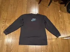 土日限定オークションNike ナイキ　トレーナー　ロンT