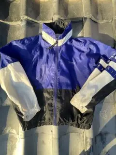 ナイロンジャケット 青・黒・白