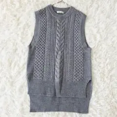 プチオンフルール ケーブル編み ニットベスト グレー Ｍ 秋冬