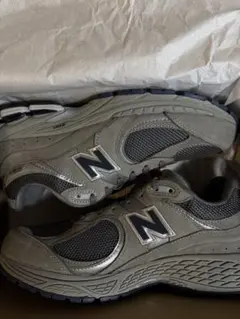 【おみ様専用】 ニューバランス　スニーカー　2002