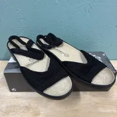 新品38アルコペディコ サンダル シャープ 黒のサムネイル