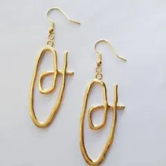 №432・大ぶりピアス