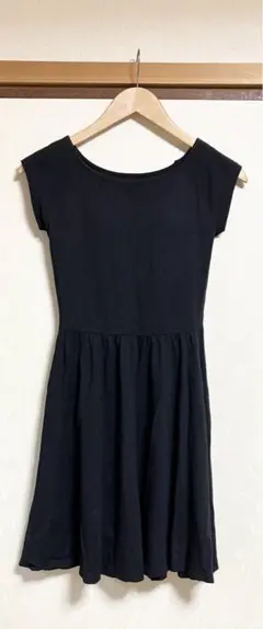 カップ付き　ワンピース　UNIQLO ユニクロ