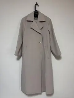 ダブルブレストロングコート ベージュ