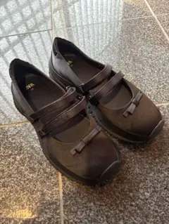 ZARA バレエシューズ　リボン