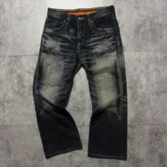 Item thumbnail for item d18991dc-31b7-4afb-8e90-a6de6179225e