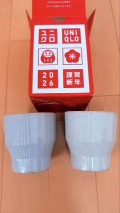 UNIQLO 波佐見焼湯呑み（2色セット）
