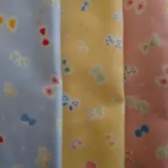 生地 3枚 各50cm りぼん リボン ちょう はな カットクロス はぎれ