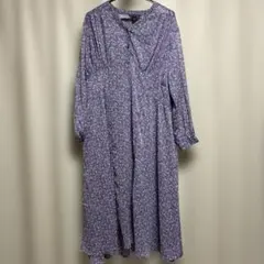 バナナリパブリック　小花柄ワンピースのサムネイル