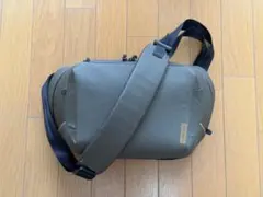 ZERO NEWYORK アナデールボディバッグ グレー - メルカリ