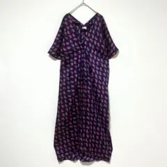 M367 ZARA ザラ　総柄ワンピース　Vネック　半袖　派手　ＸＳ　光沢感