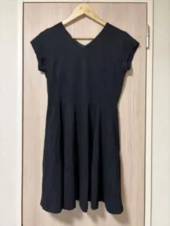 ADAM ET ROPE 黒 Vネック 半袖ワンピース 38