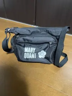 MARY QUANT ブラックショルダーバッグ