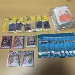 ワンピース1番くじ　G賞カードデザインアクリルスタンド