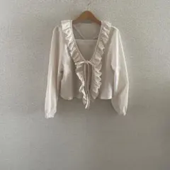 w closet●キャミとボレロのアンサンブル　F●アイボリー　フリル セットのサムネイル