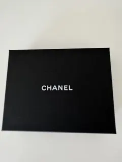 CHANEL ギフトボックス 中型 黒