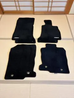 【美品】AMG EQE53 純正フロアマット 295153 美品】AMG EQE53 純正フロアマット 295153 - メルカリ