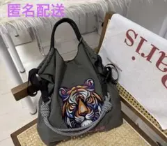新品未使用　ナイロントートバッグ　エコバッグ　ストラップ付き　バック　かばん
