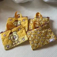 サンリオキャラクターズ　レトロ　レッスンバッグミニキーホルダー