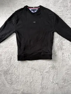 TOMMY HILFIGER ブラック トレーナー