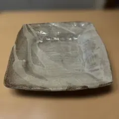 グレーの四角形皿　陶磁器