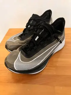 NIKE zoom fly 3 26.5センチ グレー/ブラック