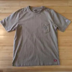 ディッキーズ　コットンポケットTシャツ カットソー 　ベージュ　Мサイズ